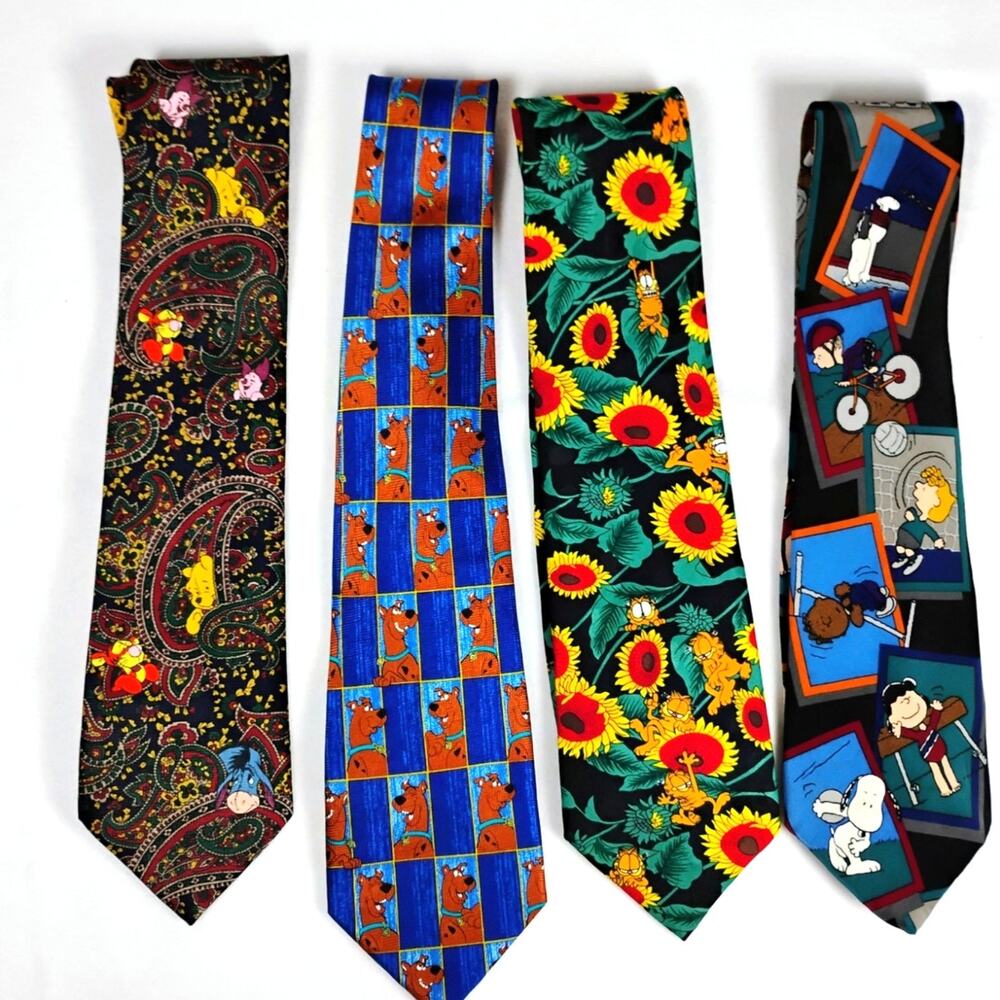 Set of 4 Novelty Neckties Cartoon Characters Garfield Scooby-Doo Pooh Peanuts
